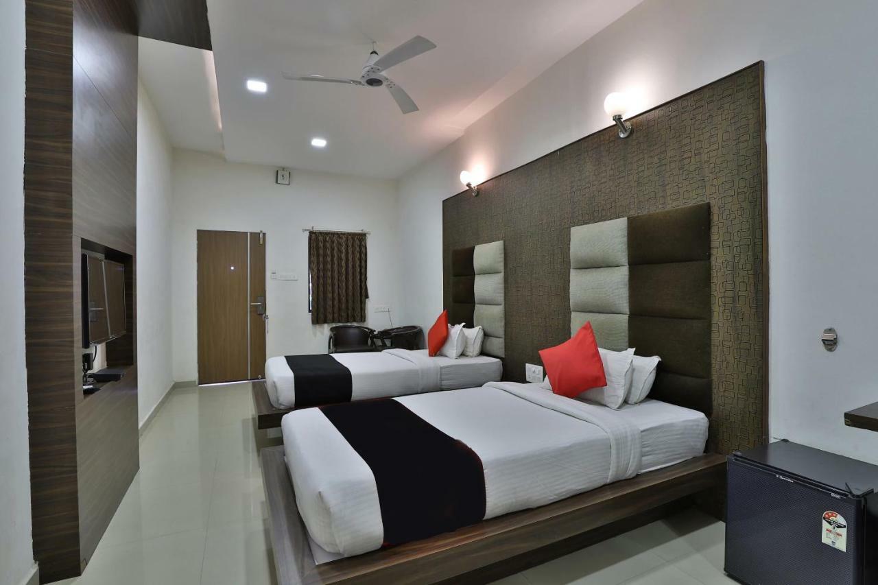 Banyan Paradise Resort Vadodara Extérieur photo