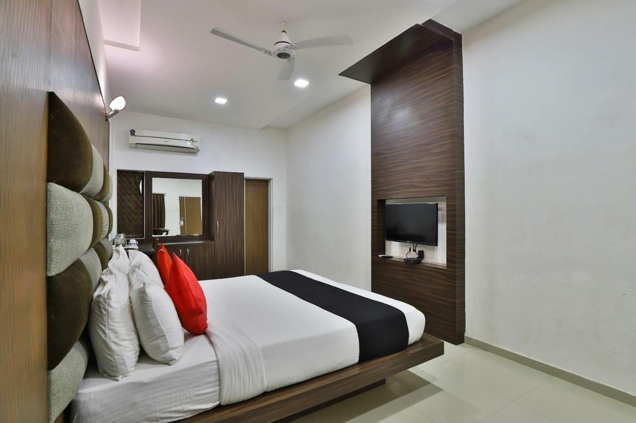 Banyan Paradise Resort Vadodara Extérieur photo